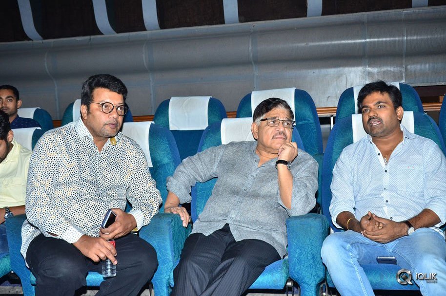 Next-Nuvve-Movie-Pressmeet